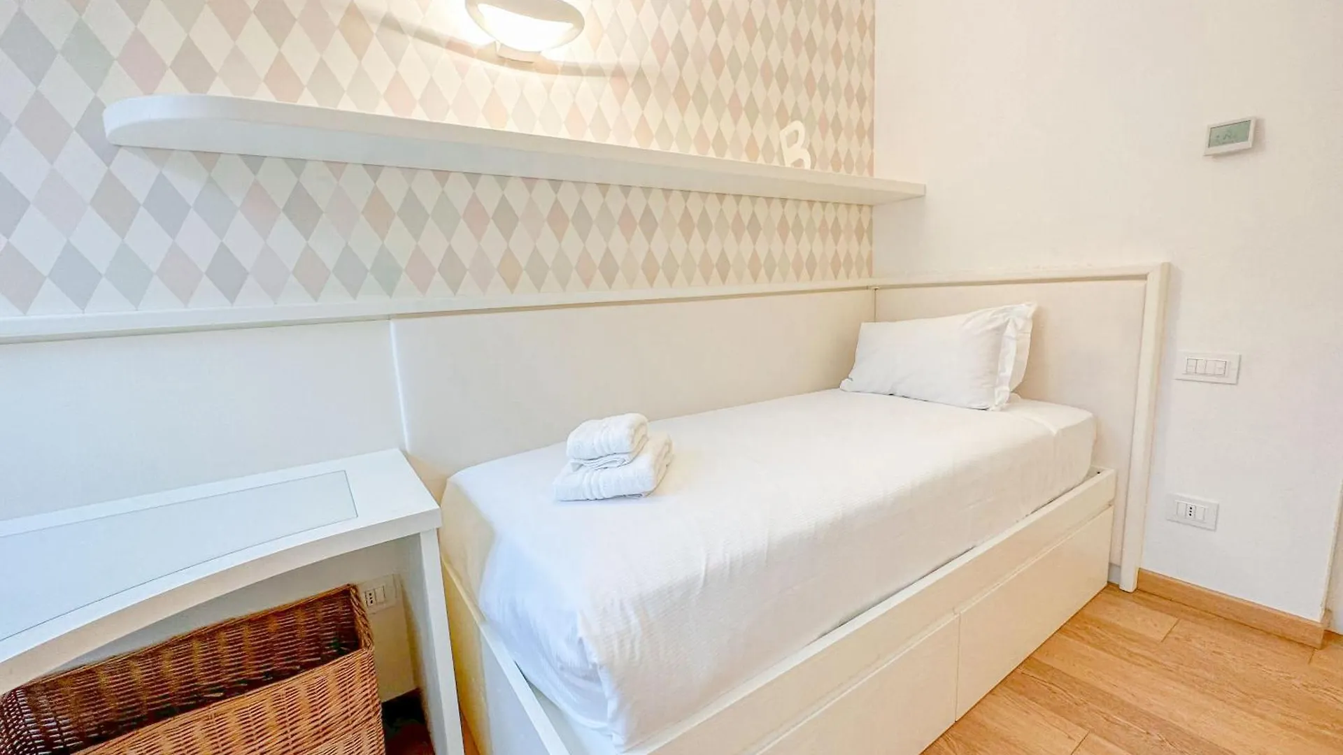 Foro Luxury Penthouse - Vista Duomo E Castello Apartment Milan 0*,  Italy